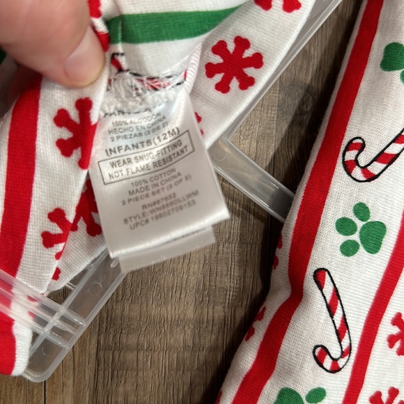 NWT • Nickelodeon • paw patrol holiday pajamas - Picture 4 of 5